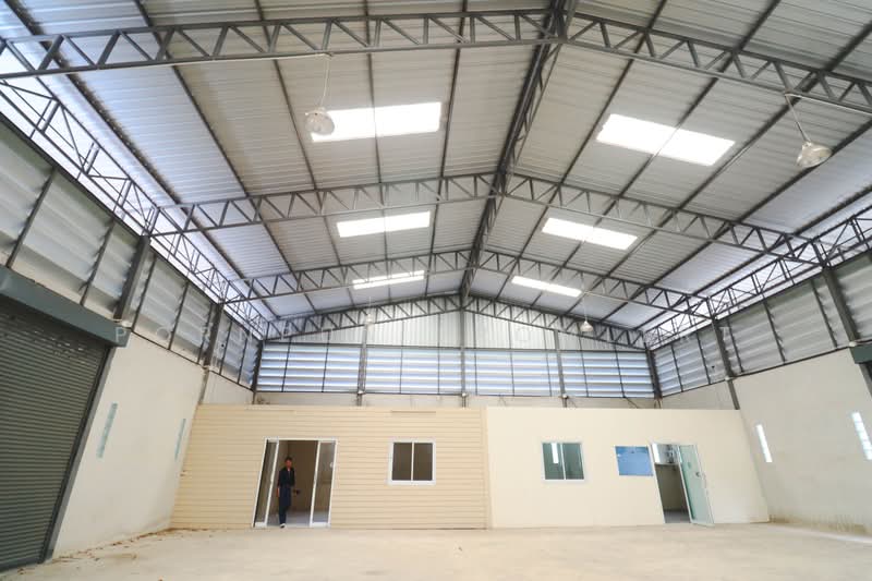 Warehouse for Rent with Office |Sukhumvit Road 332, Pattaya–Sattahip, Chonburi | Near U, Chon Buri (Pattaya), Bang Sa-re, Sattahip, Chon Buri (Pattaya), , 400 sqm, Warehouse/Factory For Rent, by Pornpun Promlert, 500442485 - DDproperty.com