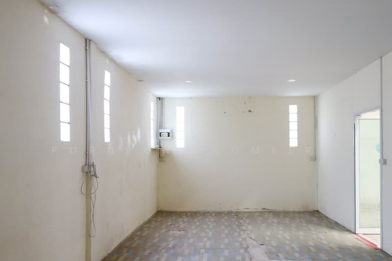 Warehouse for Rent with Office |Sukhumvit Road 332, Pattaya–Sattahip, Chonburi | Near U, Chon Buri (Pattaya), Bang Sa-re, Sattahip, Chon Buri (Pattaya), , 400 sqm, Warehouse/Factory For Rent, by Pornpun Promlert, 500442485 - DDproperty.com