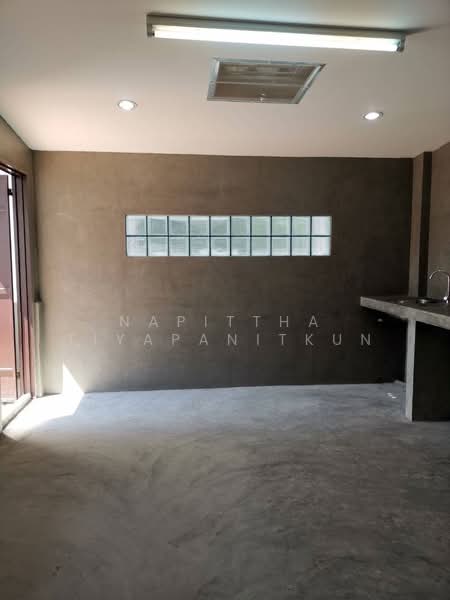 Soi Chan 13, Bangkok, จันทน์ 13, Chong Nonsi, Yan Nawa, Bangkok, 2 Bedrooms, 250 sqm, Townhouse For Rent, by Napittha Tiyapanitkun, 500442496 - DDproperty.com