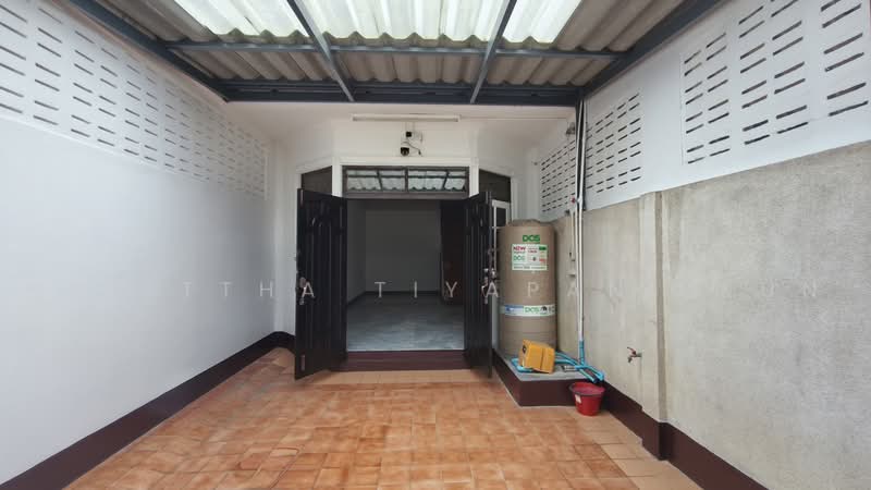Soi Chan 13, Bangkok, จันทน์ 13, Chong Nonsi, Yan Nawa, Bangkok, 2 Bedrooms, 250 sqm, Townhouse For Rent, by Napittha Tiyapanitkun, 500442496 - DDproperty.com