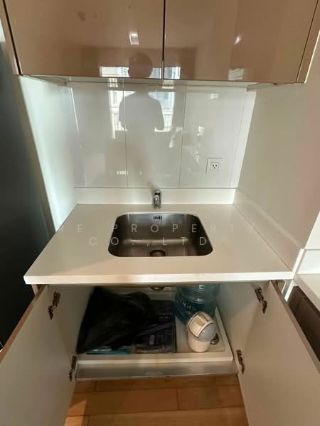 Siri At Sukhumvit, Bangkok, 902 Sukhumvit Road, Phra Kanong, Khlong Toei, Bangkok, 1 Bedroom, 52 sqm, Condo For Rent, by RE PROPERTY CO.,LTD., 500442530 - DDproperty.com