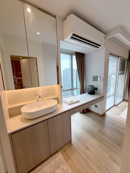 Silom Suite, Bangkok, Soi Sathorn 12, Sathorn Road, Silom, Bang Rak, Bangkok, 2 Bedrooms, 73 sqm, Condo For Sale, by Pinyada Hantewee, 500442547 - DDproperty.com