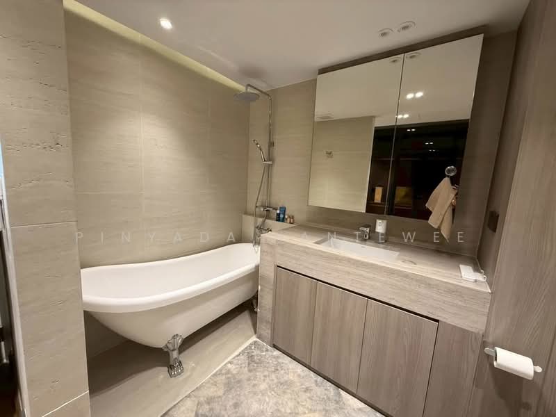 Silom Suite, Bangkok, Soi Sathorn 12, Sathorn Road, Silom, Bang Rak, Bangkok, 2 Bedrooms, 73 sqm, Condo For Sale, by Pinyada Hantewee, 500442547 - DDproperty.com