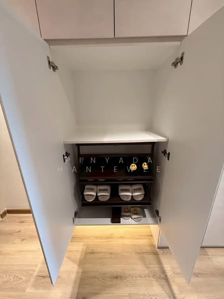 Silom Suite, Bangkok, Soi Sathorn 12, Sathorn Road, Silom, Bang Rak, Bangkok, 2 Bedrooms, 73 sqm, Condo For Sale, by Pinyada Hantewee, 500442547 - DDproperty.com