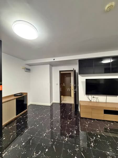 Supalai Park Ekkamai-Thonglor, Bangkok, Petchaburi Road, Bang Kapi, Huai Khwang, Bangkok, 2 Bedrooms, 72 sqm, Condo For Sale, by Pinyada Hantewee, 500442551 - DDproperty.com