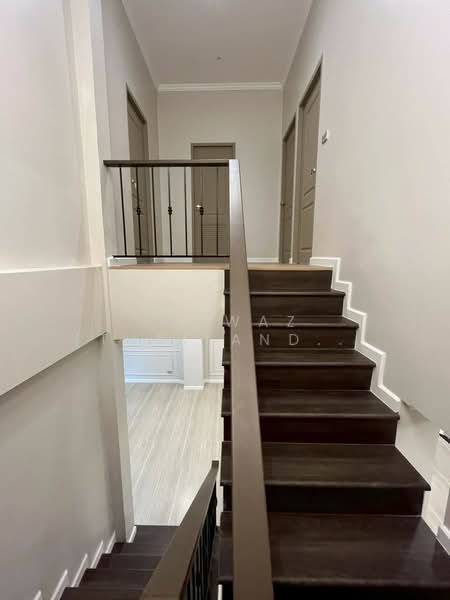 Baan Pornpadith, Bangkok, Phra Kanong, Khlong Toei, Bangkok, 6 Bedrooms, 440 sqm, Townhouse For Rent, by Fazwaz (Thailand) Co., Ltd., 500442561 - DDproperty.com