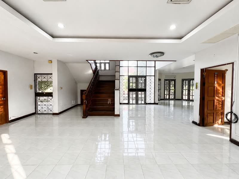 หมู่บ้านเมืองดี, Bangkok, ศาลาธรรมสพน์7, Sala Thammasop, Thawi Watthana, Bangkok, 5 Bedrooms, 325 sqm, Single Detached House For Sale, by ณัฐยา ศิริฐานนท์, 500442574 - DDproperty.com