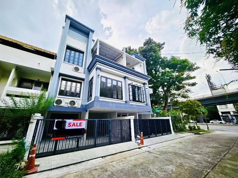 ทาวน์โฮม ทาวน์เฮาส์, Bangkok, พัฒนาการ, Phatthanakan, Suan Luang, Bangkok, 4 Bedrooms, 220 sqm, Townhouse For Sale, by คัทยวรรณ หิรัญจิโรจน์, 500442626 - DDproperty.com
