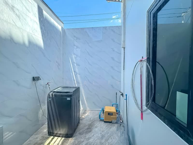 Luxury 2Storey Townhouse for Sale Khao Noi East Pattaya 3 Bed, Chon Buri (Pattaya), Bang Lamung, Bang Lamung (Pattaya), Chon Buri (Pattaya), 3 Bedrooms, 140 sqm, Townhouse For Sale, by PLC real estate, 500442717 - DDproperty.com