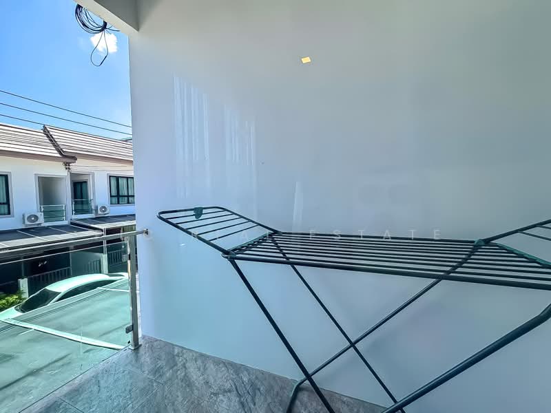Luxury 2Storey Townhouse for Sale Khao Noi East Pattaya 3 Bed, Chon Buri (Pattaya), Bang Lamung, Bang Lamung (Pattaya), Chon Buri (Pattaya), 3 Bedrooms, 140 sqm, Townhouse For Sale, by PLC real estate, 500442717 - DDproperty.com
