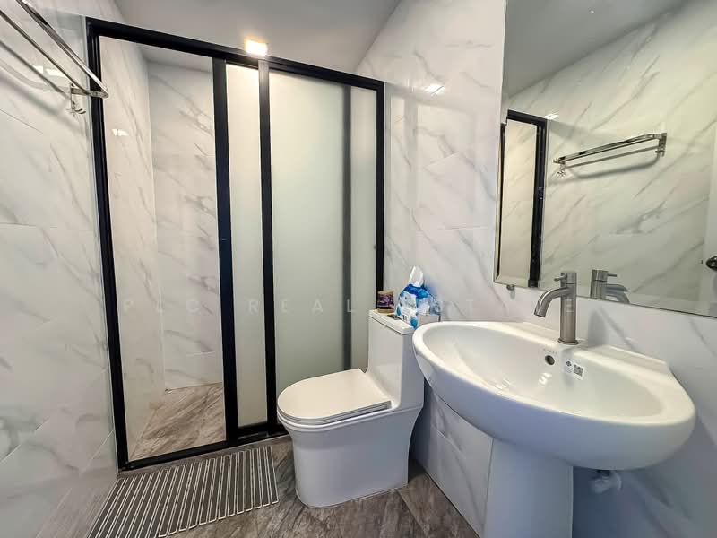 Luxury 2Storey Townhouse for Sale Khao Noi East Pattaya 3 Bed, Chon Buri (Pattaya), Bang Lamung, Bang Lamung (Pattaya), Chon Buri (Pattaya), 3 Bedrooms, 140 sqm, Townhouse For Sale, by PLC real estate, 500442717 - DDproperty.com