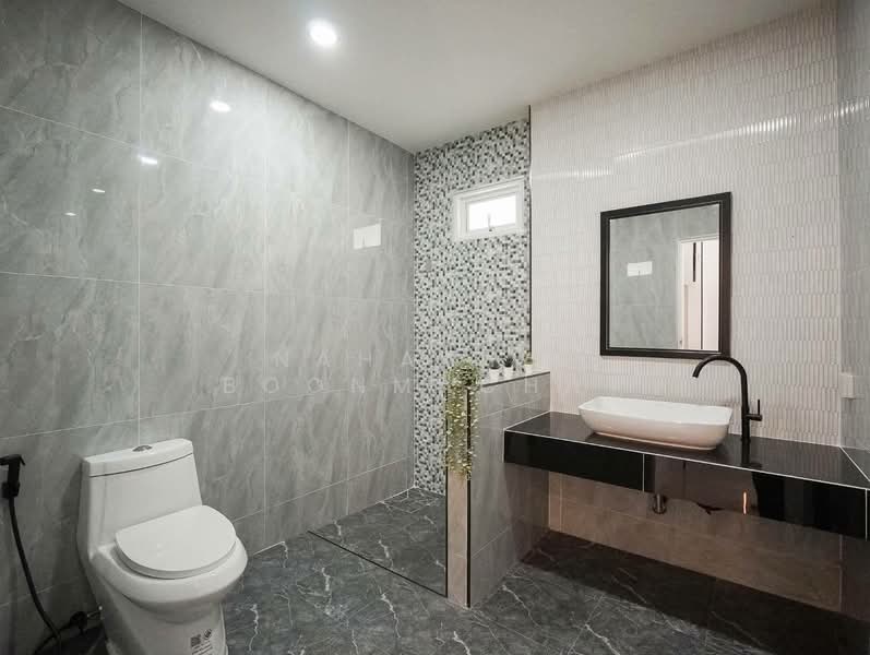 Garden Ville 2, Chon Buri (Pattaya), Huai Yai, Bang Lamung (Pattaya), Chon Buri (Pattaya), 4 Bedrooms, 420 sqm, Single Detached House For Sale, by Nahathai Boonmachay, 500442735 - DDproperty.com