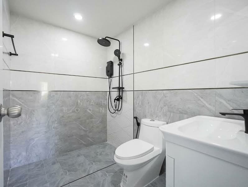 Garden Ville 2, Chon Buri (Pattaya), Huai Yai, Bang Lamung (Pattaya), Chon Buri (Pattaya), 4 Bedrooms, 420 sqm, Single Detached House For Sale, by Nahathai Boonmachay, 500442735 - DDproperty.com