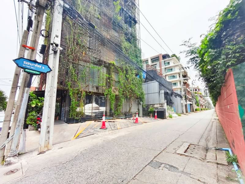ทาวน์เฮ้าส์พระโขนง กรุงเทพมหานคร, Bangkok, Bang Chak, Phra Khanong, Bangkok, 4 Bedrooms, 100 sqm, Townhouse For Sale, by The Best Property นุช, 500442749 - DDproperty.com