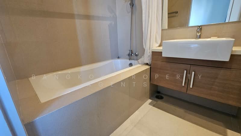 Noble Refine, Bangkok, Soi Sukhumvit 26, Sukhumvit Road, Khong Tan, Khlong Toei, Bangkok, 2 Bedrooms, 68 sqm, Condo For Rent, by BANGKOK PROPERTY AGENTS, 500442752 - DDproperty.com