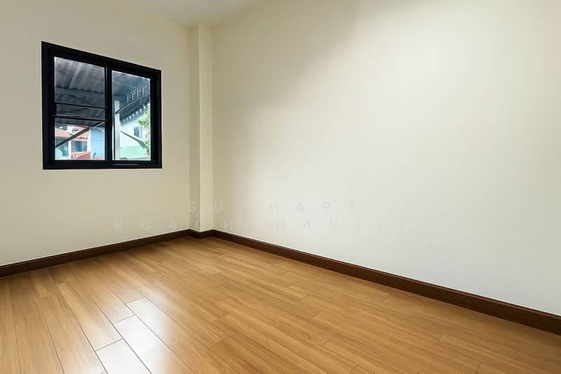 Two-story Detached House for Sale, 4 bedrooms, 47 sqw. Chokchai 4 - Ladprao area, Bangkok, Chokchai, Lat Phrao, Bangkok, 4 Bedrooms, 250 sqm, Single Detached House For Sale, by Suchart Roachthavilit, 500442820 - DDproperty.com