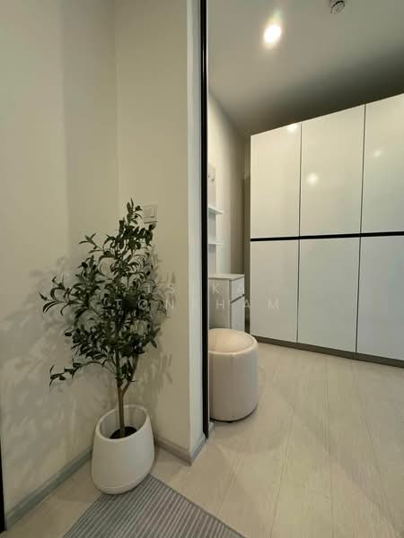 Life Asoke, Bangkok, Asoke-Dindang Road, Bang Kapi, Huai Khwang, Bangkok, 1 Bedroom, 35 sqm, Condo For Rent, by Isika Tonkham, 500442836 - DDproperty.com