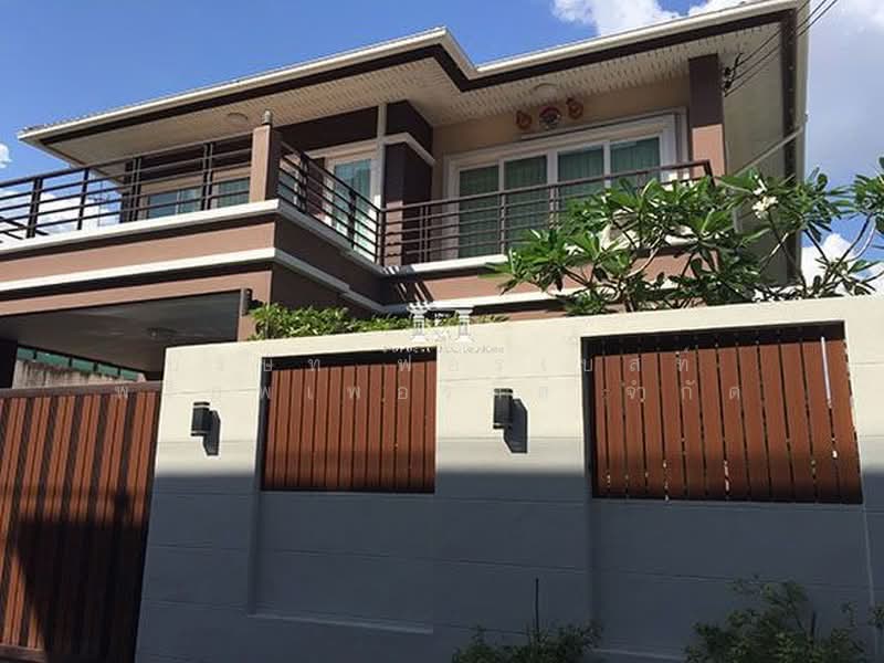 46078 – ขายบ้านเดี่ยว 2 ชั้น บ้านโชคชัย 4 ลาดพร้าว สเปซใหญ่ 300 ตร.ม. บนเนื้อที่ 51 ตร.ว. ใกล้ MRT โ, กรุงเทพ, โชคชัย 4, ลาดพร้าว, กรุงเทพ, 300 ตร.ม., บ้านเดี่ยว ขาย, โดย บริษัท ฟอร์เบสท์ พร็อพเพอร์ตี้ส์ จำกัด, 500442840 - DDproperty.com