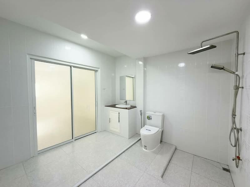 ขายบ้านแฝดชั้นเดียว ศรีสุชาติ แกรนด์วิลล์ 2 รัษฎา ภูเก็ต รีโนเวทใหม่ ใกล้เซ็นทรัลภูเก็ต ราคา 4.89 ล, ภูเก็ต, รัษฎา, เมืองภูเก็ต, ภูเก็ต, 180 ตร.ม., บ้านเดี่ยว ขาย, โดย คุณ แวว, 500442852 - DDproperty.com
