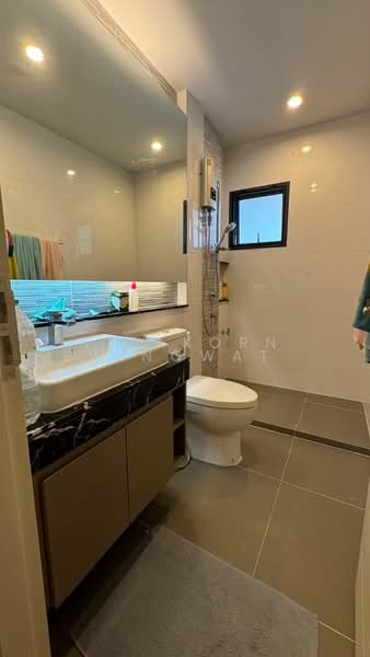 Burasiri Pattanakarn, Bangkok, New Pattanakarn Road, Prawet, Bangkok, 4 Bedrooms, 250 sqm, Single Detached House For Rent, by Nisakorn Wingwat, 500442876 - DDproperty.com
