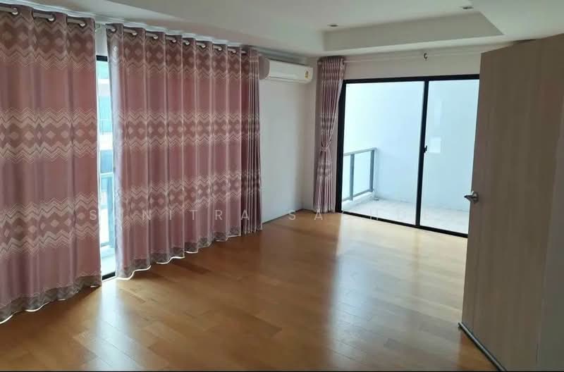 Supalai Essence Ladprao, Bangkok, Soi Ladprao 107, Khlong Chan, Bang Kapi, Bangkok, 4 Bedrooms, 243 sqm, Single Detached House For Rent, by Sunitra Sachdev, 500442899 - DDproperty.com