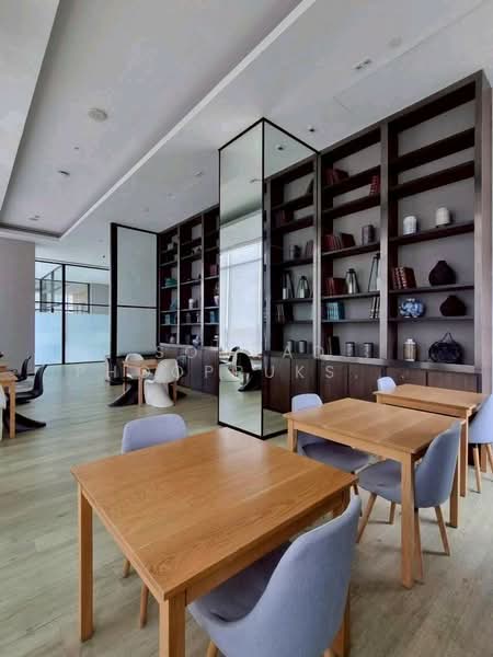 The Esse Asoke, Bangkok, 333 Soi Sukhumvit 21, Sukhumvit Road, Khlongtoei Nua, Watthana, Bangkok, 1 Bedroom, 44 sqm, Condo For Rent, by Somrad Phoopruksachart, 500442911 - DDproperty.com