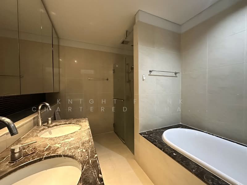 The Lakes, Bangkok, 123 Ratchadaphisek Road, Khlong Toei, Bangkok, 3 Bedrooms, 210 sqm, Condo For Rent, by Knight Frank Chartered (Thailand) Co.,Ltd, 500442950 - DDproperty.com