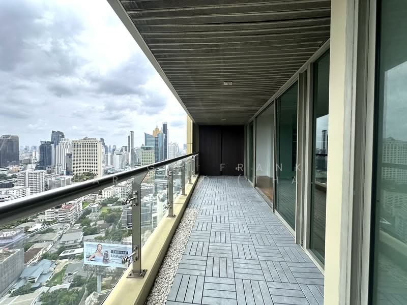 The Lakes, Bangkok, 123 Ratchadaphisek Road, Khlong Toei, Bangkok, 3 Bedrooms, 210 sqm, Condo For Rent, by Knight Frank Chartered (Thailand) Co.,Ltd, 500442950 - DDproperty.com