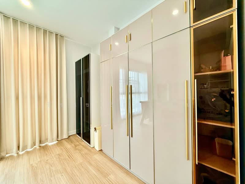 2-Story Modern Luxury Detached House for Sale in Phutthabucha 34, Bangkok, พุทธบูชา 34, Bangmot, Thung Khru, Bangkok, 3 Bedrooms, 244 sqm, Single Detached House For Sale, by ธีรนุช ธีระวาทิน, 500442996 - DDproperty.com