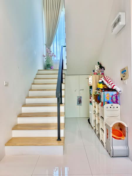 2-Story Modern Luxury Detached House for Sale in Phutthabucha 34, Bangkok, พุทธบูชา 34, Bangmot, Thung Khru, Bangkok, 3 Bedrooms, 244 sqm, Single Detached House For Sale, by ธีรนุช ธีระวาทิน, 500442996 - DDproperty.com