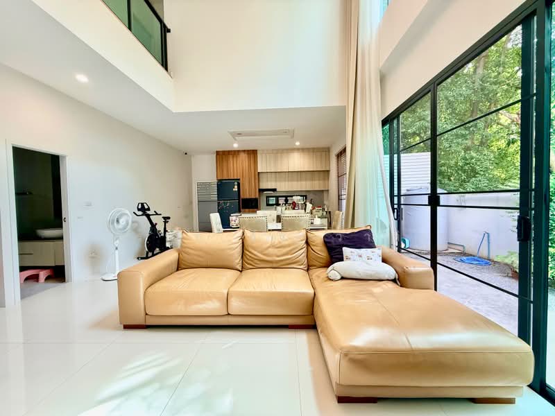 2-Story Modern Luxury Detached House for Sale in Phutthabucha 34, Bangkok, พุทธบูชา 34, Bangmot, Thung Khru, Bangkok, 3 Bedrooms, 244 sqm, Single Detached House For Sale, by ธีรนุช ธีระวาทิน, 500442996 - DDproperty.com