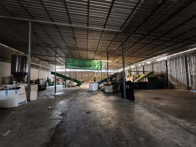 ขายโรงงานหลอมเม็ดพลาสติก เป่าถุงและตัดถุง 1,000 ตรม. มีใบอนุญาต รง. 4 พร้อมที่ดิน 2 ไร่ พิกัด อยุธยา, Phra Nakhon Si Ayutthaya, Lam Ta Sao, Wang Noi, Phra Nakhon Si Ayutthaya, , 1,000 sqm, Warehouse/Factory For Sale, by Prapassara Muangpin, 500443007 - DDproperty.com