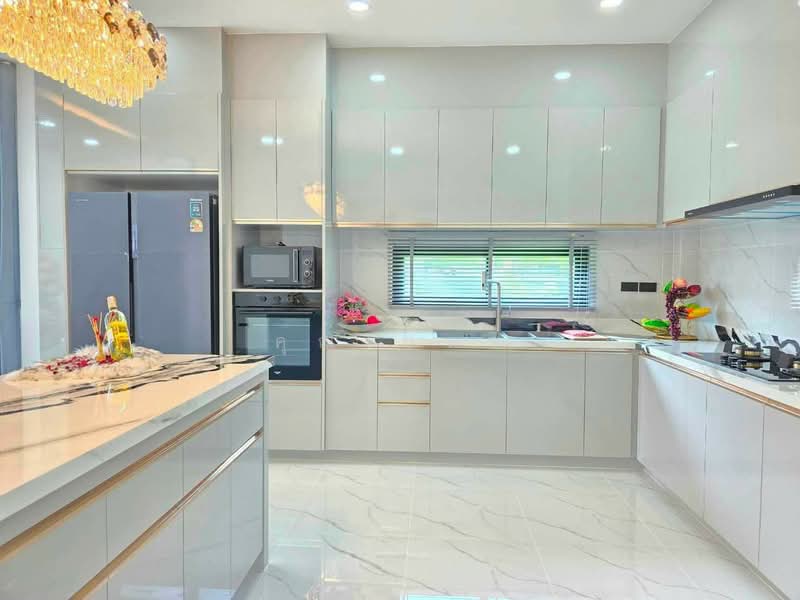 ขายบ้านเดี่ยวพูลวิลล่าสร้างใหม่ 2 ชั้น BRAND NEW LUXURY POOL VILLA พัทยา-ห้วยใหญ่ พร้อมสระว่าย, ชลบุรี, ห้วยใหญ่, บางละมุง, ชลบุรี, 243 ตร.ม., บ้านเดี่ยว ขาย, โดย คุณเบ้นซ์, 500443019 - DDproperty.com