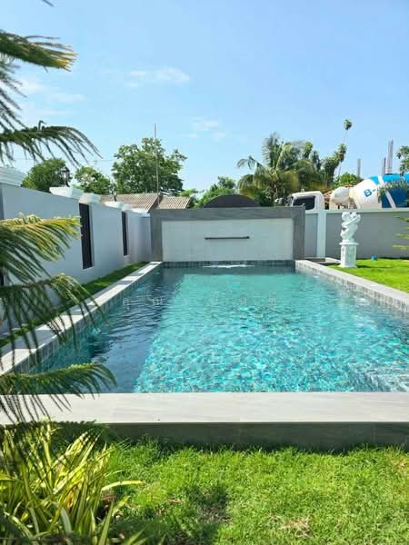 ขายบ้านเดี่ยวพูลวิลล่าสร้างใหม่ 2 ชั้น BRAND NEW LUXURY POOL VILLA พัทยา-ห้วยใหญ่ พร้อมสระว่าย, ชลบุรี, ห้วยใหญ่, บางละมุง, ชลบุรี, 243 ตร.ม., บ้านเดี่ยว ขาย, โดย คุณเบ้นซ์, 500443019 - DDproperty.com