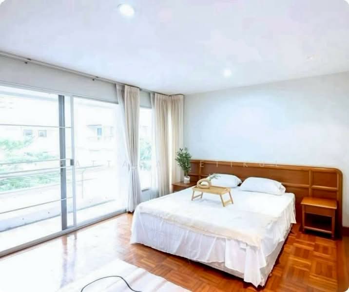 Ma Peng Seng Apartment, Bangkok, Soi Sukhumvit 31, Khlongtoei Nua, Watthana, Bangkok, 3 Bedrooms, 240 sqm, Apartment For Rent, by Pattada Letikul, 500443030 - DDproperty.com