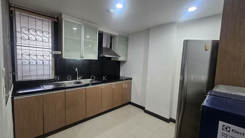 Premier Condominium : พรีเมียร์ คอนโดมิเนียม, กรุงเทพ, ถนนสุขุมวิท 24, คลองตัน, คลองเตย, กรุงเทพ, 121 ตร.ม., คอนโด ให้เช่า, โดย BANGKOK PROPERTY AGENTS, 500443075 - DDproperty.com