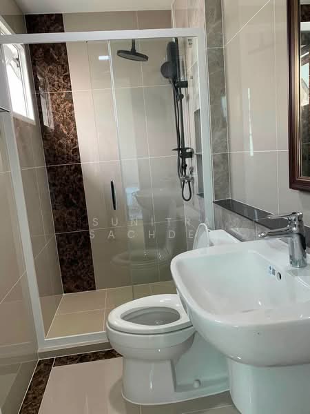 Grandio Bangna KM.5 : แกรนดิโอ บางนา กม.5, Samut Prakan, ถนนบัวนครินทร์, Bang Kaeo, Bang Plee, Samut Prakan, 5 Bedrooms, 260 sqm, Single Detached House For Rent, by Sunitra Sachdev, 500443093 - DDproperty.com