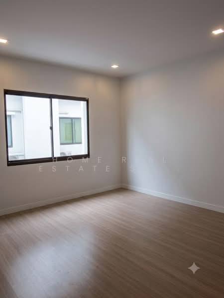 Plex Bangna, Samut Prakan, 90/239 Burapha Withi Expressway, Bang Kaeo, Bang Plee, Samut Prakan, 3 Bedrooms, 190 sqm, Townhouse For Sale, by HOME Real Estate Service, 500443115 - DDproperty.com