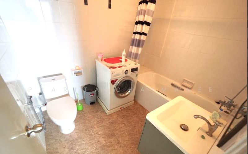 Rim Ping Condominium, Chiang Mai, Rajawongse, Chang Moi, Muang Chiang Mai, Chiang Mai, 2 Bedrooms, 92 sqm, Condo For Rent, by Pharita Chaimanee, 500443128 - DDproperty.com