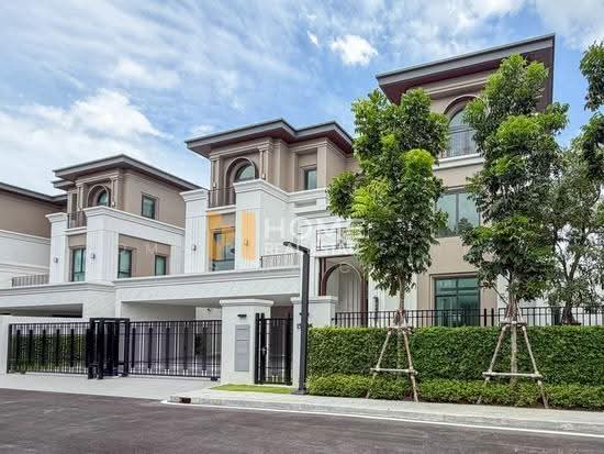 CINQ ROYAL The Eighteen Bangna KM.7 : แซงค์ รอยัล ดิ เอททีน บางนา กม.7, สมุทรปราการ