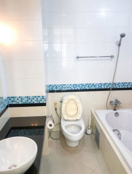 Citi Smart Sukhumvit 18, Bangkok, 366 Soi Sukhumvit 18, Sukhumvit Road, Khlong Toei, Bangkok, 2 Bedrooms, 87 sqm, Condo For Rent, by Withada Jaiarree, 500443171 - DDproperty.com