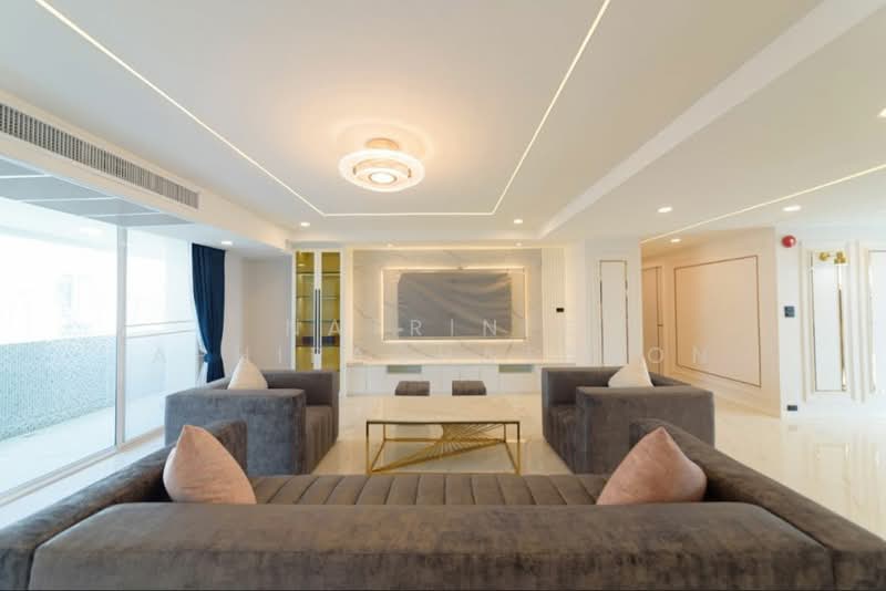 D.S. Tower 1 Sukhumvit 33, Bangkok, Soi Phrom Chit, Khlong Tan Nua, Watthana, Bangkok, 3 Bedrooms, 249 sqm, Condo For Rent, by Natrinee Aphirachatanon, 500443185 - DDproperty.com