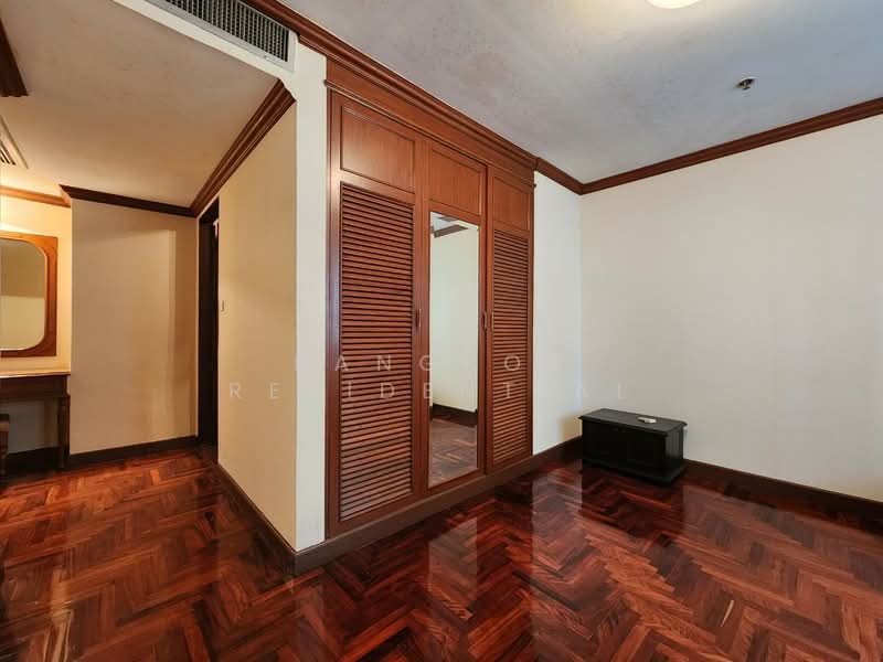 Le Raffine Sukhumvit 24, Bangkok, Soi Sukhumvit 24, Khong Tan, Khlong Toei, Bangkok, 3 Bedrooms, 370 sqm, Condo For Rent, by Bangkok Residential, 500443276 - DDproperty.com