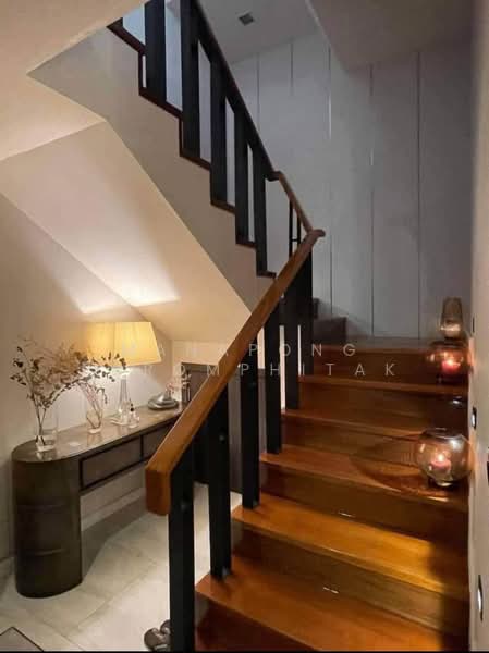 4-BR Townhouse, Bangkok, Khlong Tan Nua, Watthana, Bangkok, 4 Bedrooms, 425 sqm, Townhouse For Rent, by Manapong Phromphitak, 500443291 - DDproperty.com