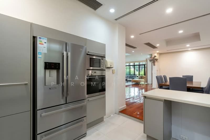 Baan Sansiri Sukhumvit 67, Bangkok, 32 Soi Sukhumvit 67, Phra Kanong Nua, Watthana, Bangkok, 4 Bedrooms, 490 sqm, Single Detached House For Sale, by Manapong Phromphitak, 500443307 - DDproperty.com