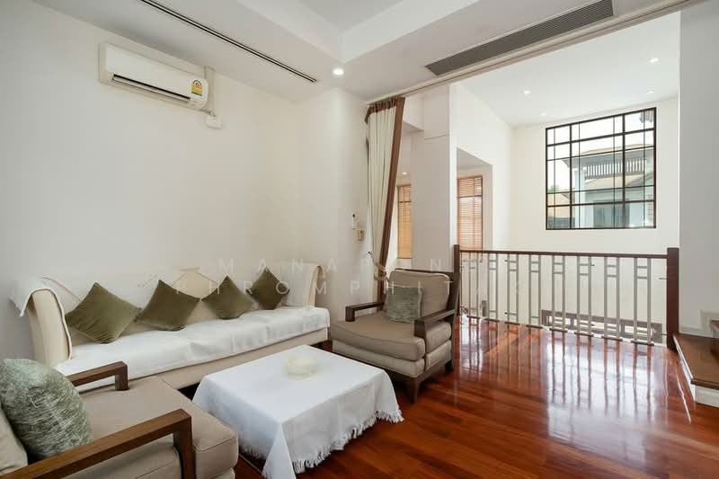 Baan Sansiri Sukhumvit 67, Bangkok, 32 Soi Sukhumvit 67, Phra Kanong Nua, Watthana, Bangkok, 4 Bedrooms, 490 sqm, Single Detached House For Sale, by Manapong Phromphitak, 500443307 - DDproperty.com