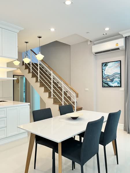 Baan Klang Muang Classe Ekkamai-Ramintra, Bangkok, Sukhonthasawat Road, Lat Phrao, Bangkok, 4 Bedrooms, 241 sqm, Single Detached House For Rent, by Mooky ตุลาพันธุ์, 500443315 - DDproperty.com