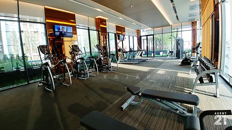 Life Pinklao, Bangkok, Boromarajonani Road, Bang Bamru, Bang Phlat, Bangkok, 1 Bedroom, 30 sqm, Condo For Rent, by Kris Kajarin, 500443372 - DDproperty.com
