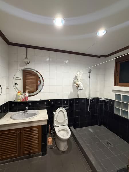 4-story Townhouse Borommaratchachonnani 4, Bangkok, Bang Bamru, Bang Phlat, Bangkok, 4 Bedrooms, 180 sqm, Townhouse For Rent, by NR agent, 500443396 - DDproperty.com