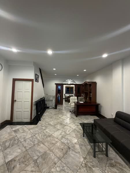 4-story Townhouse Borommaratchachonnani 4, Bangkok, Bang Bamru, Bang Phlat, Bangkok, 4 Bedrooms, 180 sqm, Townhouse For Rent, by NR agent, 500443396 - DDproperty.com